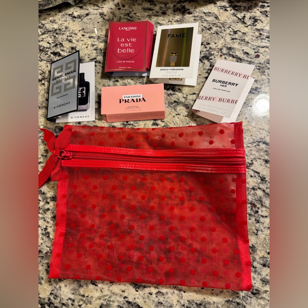 Red Polka Dot Cosmetic Bag with Fragrance Samples ❤️